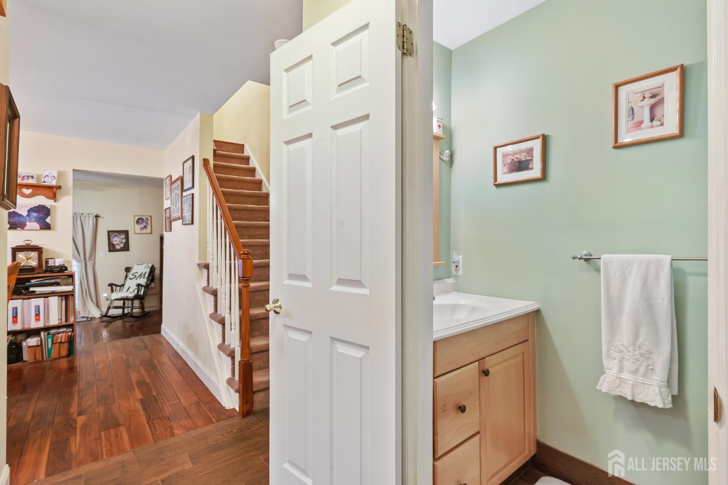 45 Brookview Circle Jamesburg NJ 08831