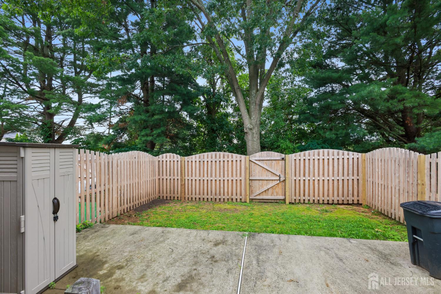 45 Brookview Circle Jamesburg NJ 08831