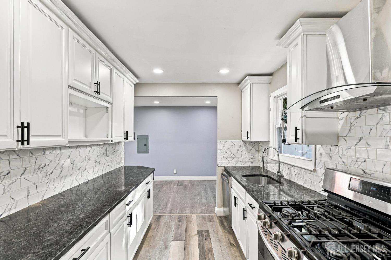 19 David Court Colonia NJ 07067