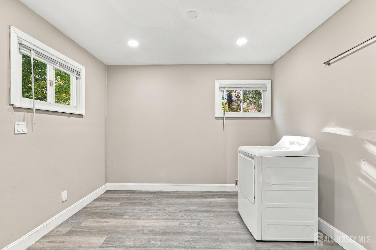 19 David Court Colonia NJ 07067