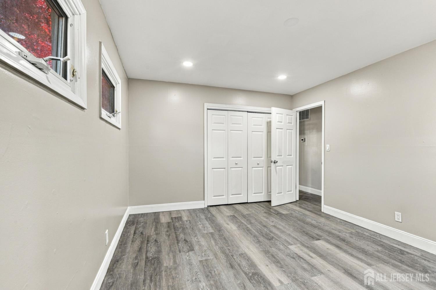 19 David Court Colonia NJ 07067