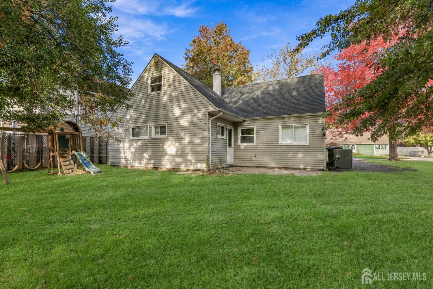19 David Court Colonia NJ 07067