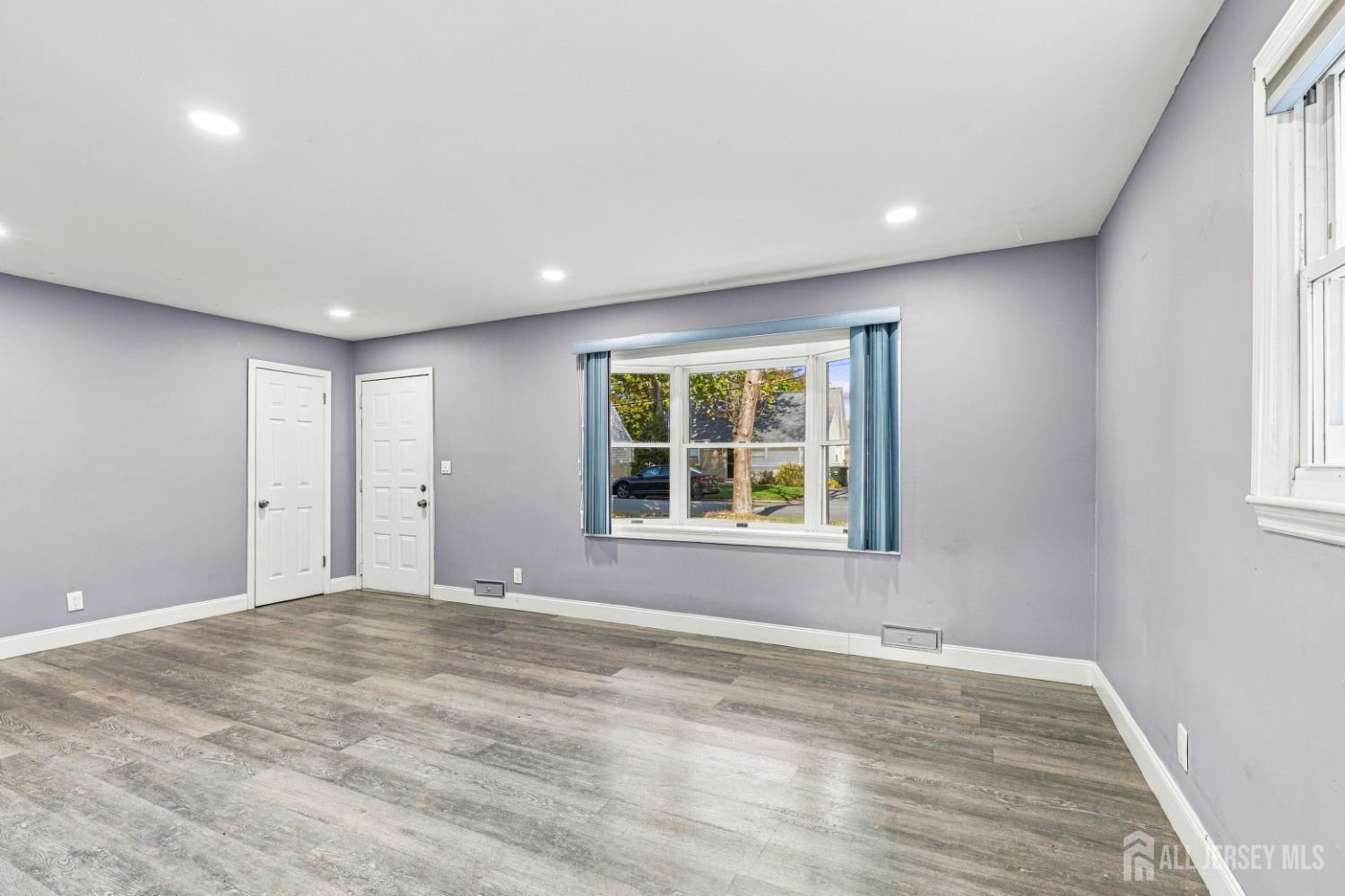 19 David Court Colonia NJ 07067