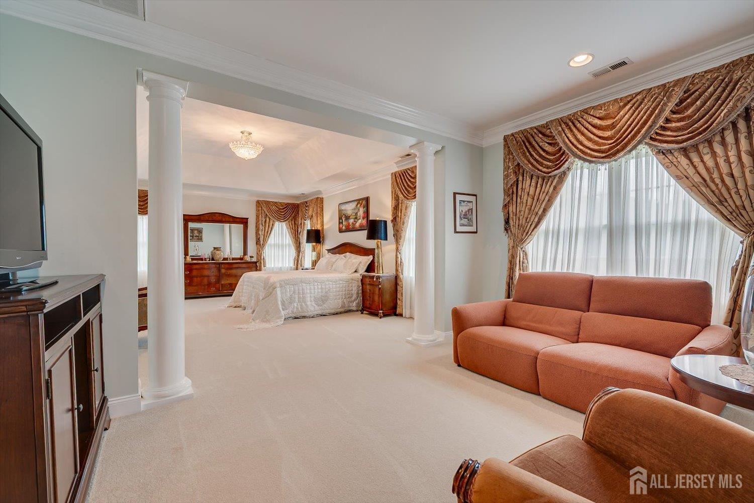 8 Windhaven Court Monroe NJ 08831