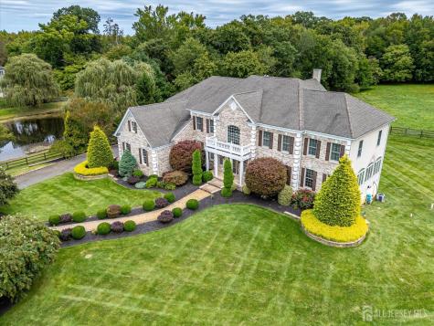 8 Windhaven Court Monroe NJ 08831