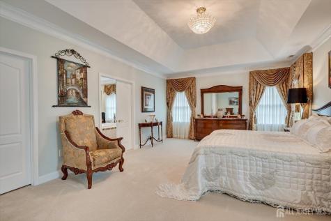 8 Windhaven Court Monroe NJ 08831
