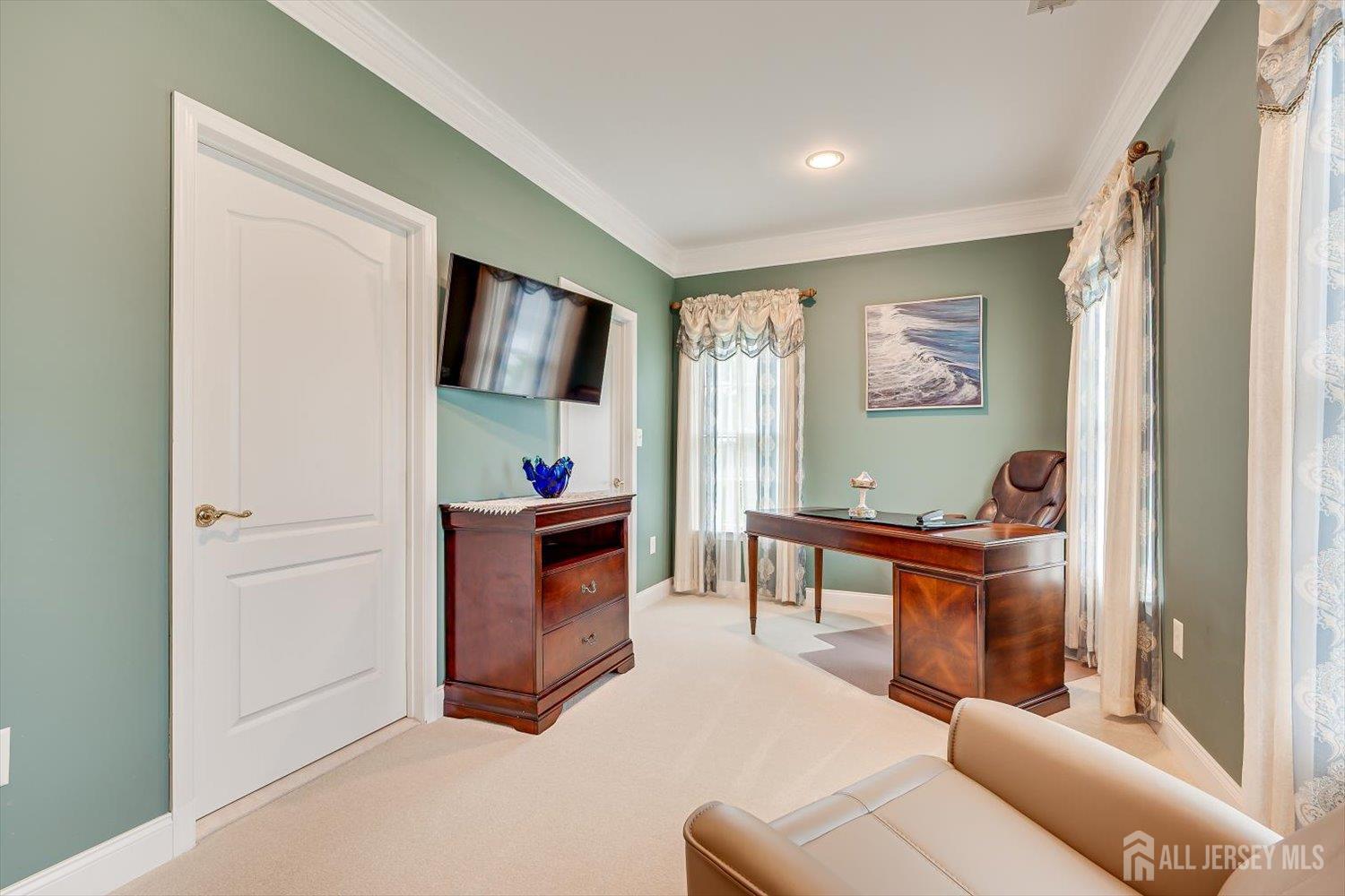 8 Windhaven Court Monroe NJ 08831