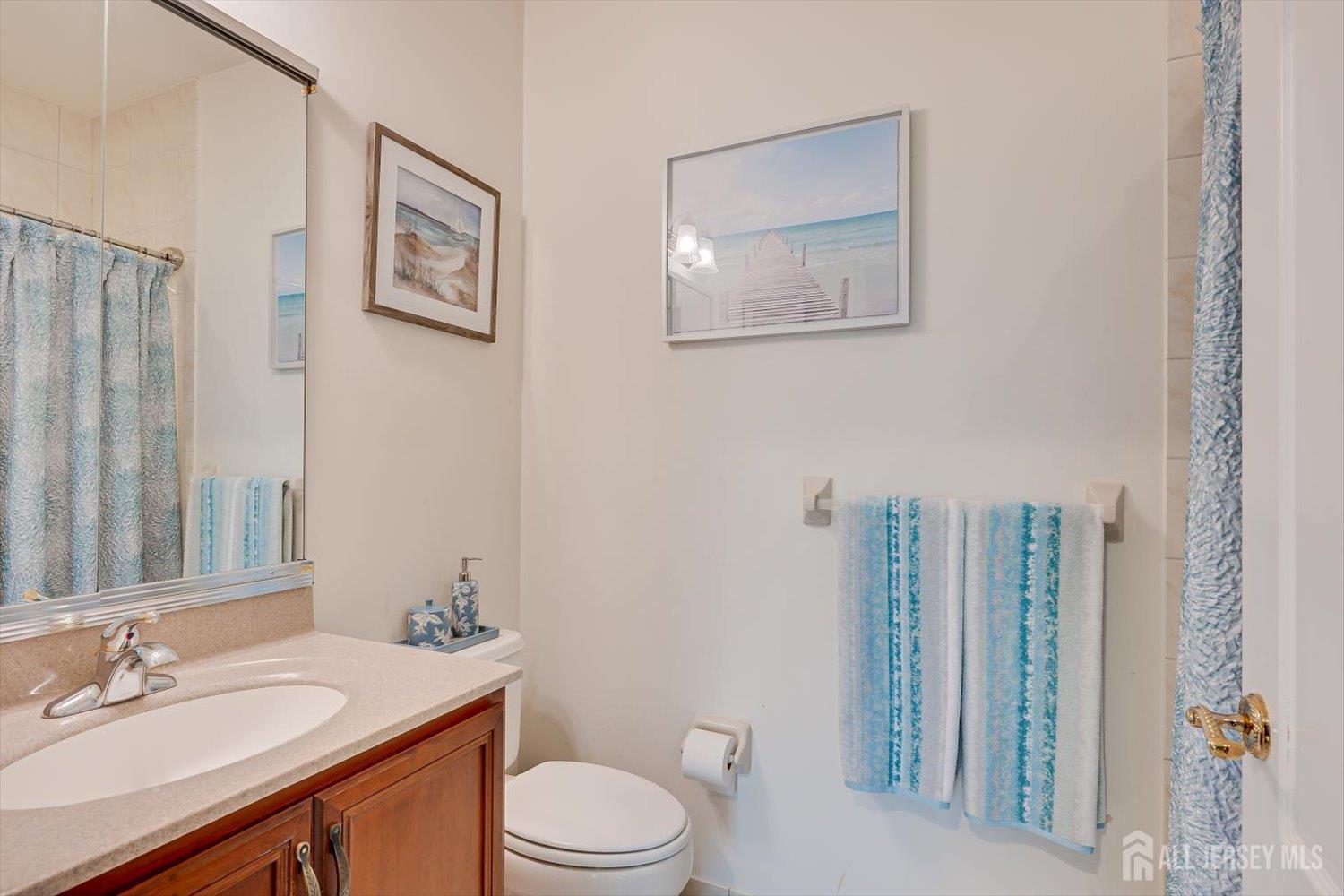 8 Windhaven Court Monroe NJ 08831
