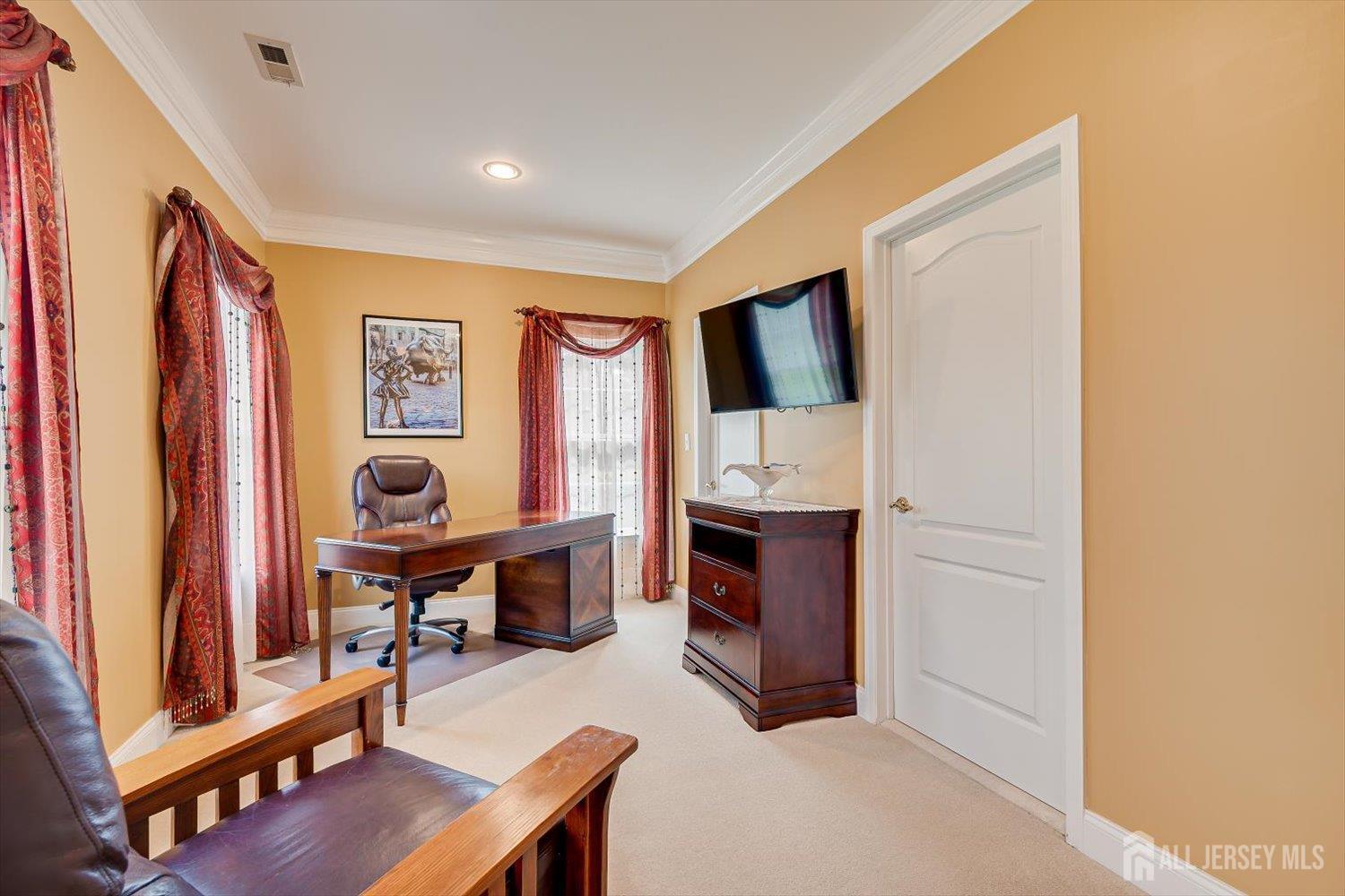 8 Windhaven Court Monroe NJ 08831