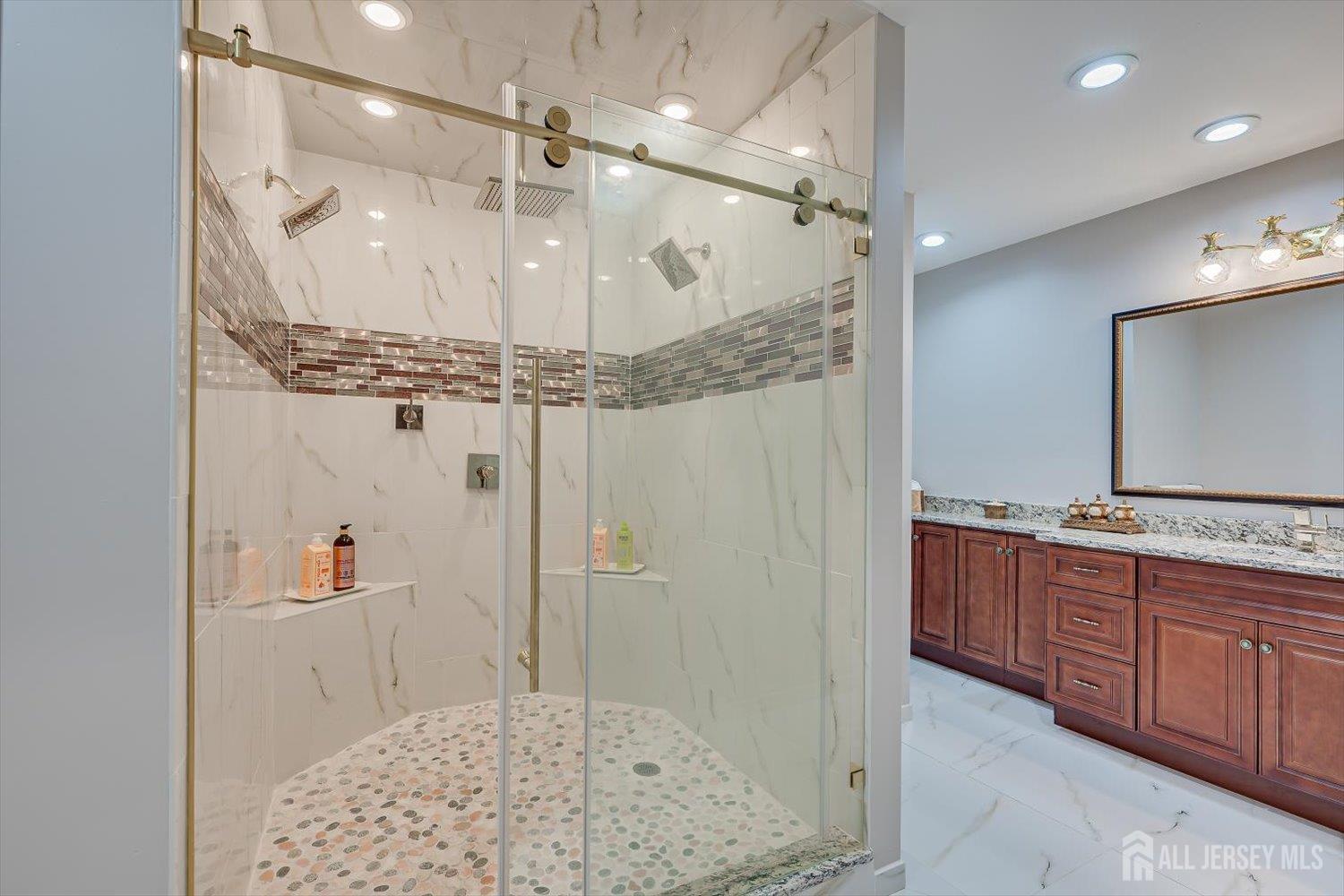 8 Windhaven Court Monroe NJ 08831