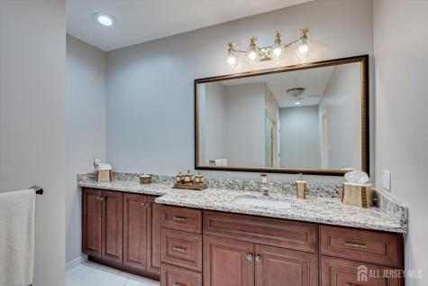 8 Windhaven Court Monroe NJ 08831
