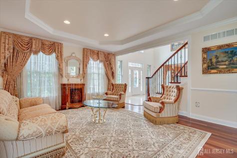 8 Windhaven Court Monroe NJ 08831