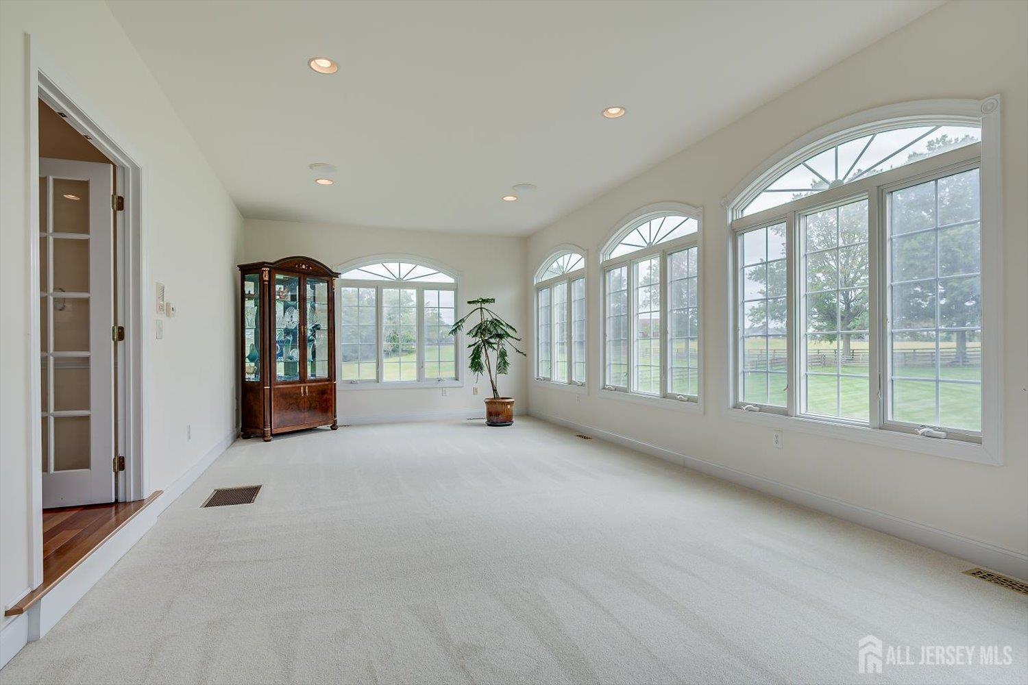 8 Windhaven Court Monroe NJ 08831