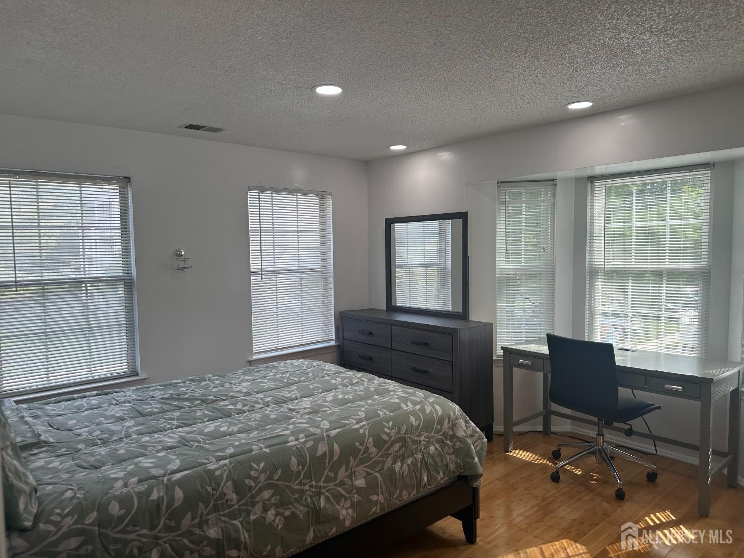 35 Clay Street North Brunswick NJ 08902