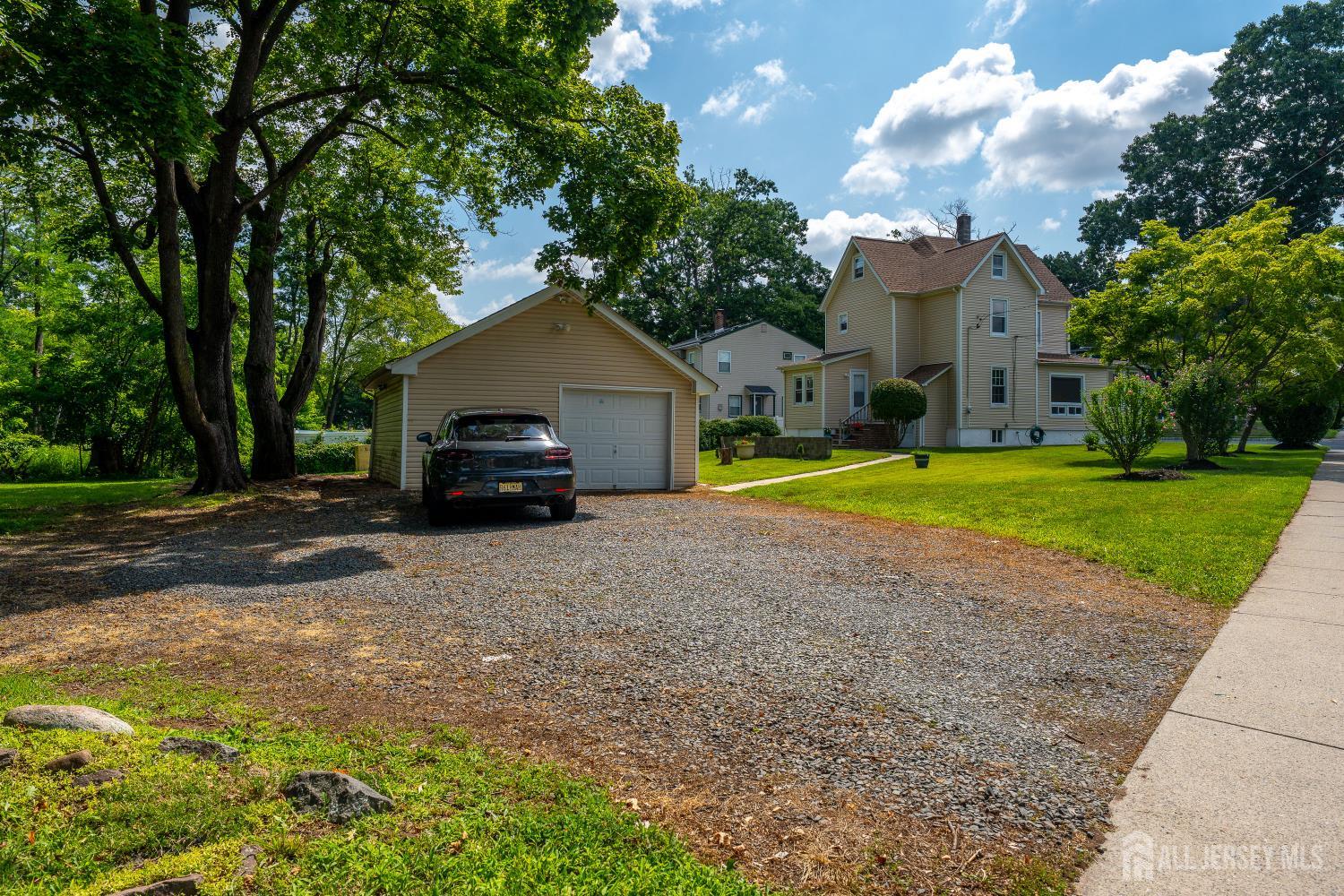 1746 Elk Street Piscataway NJ 08854