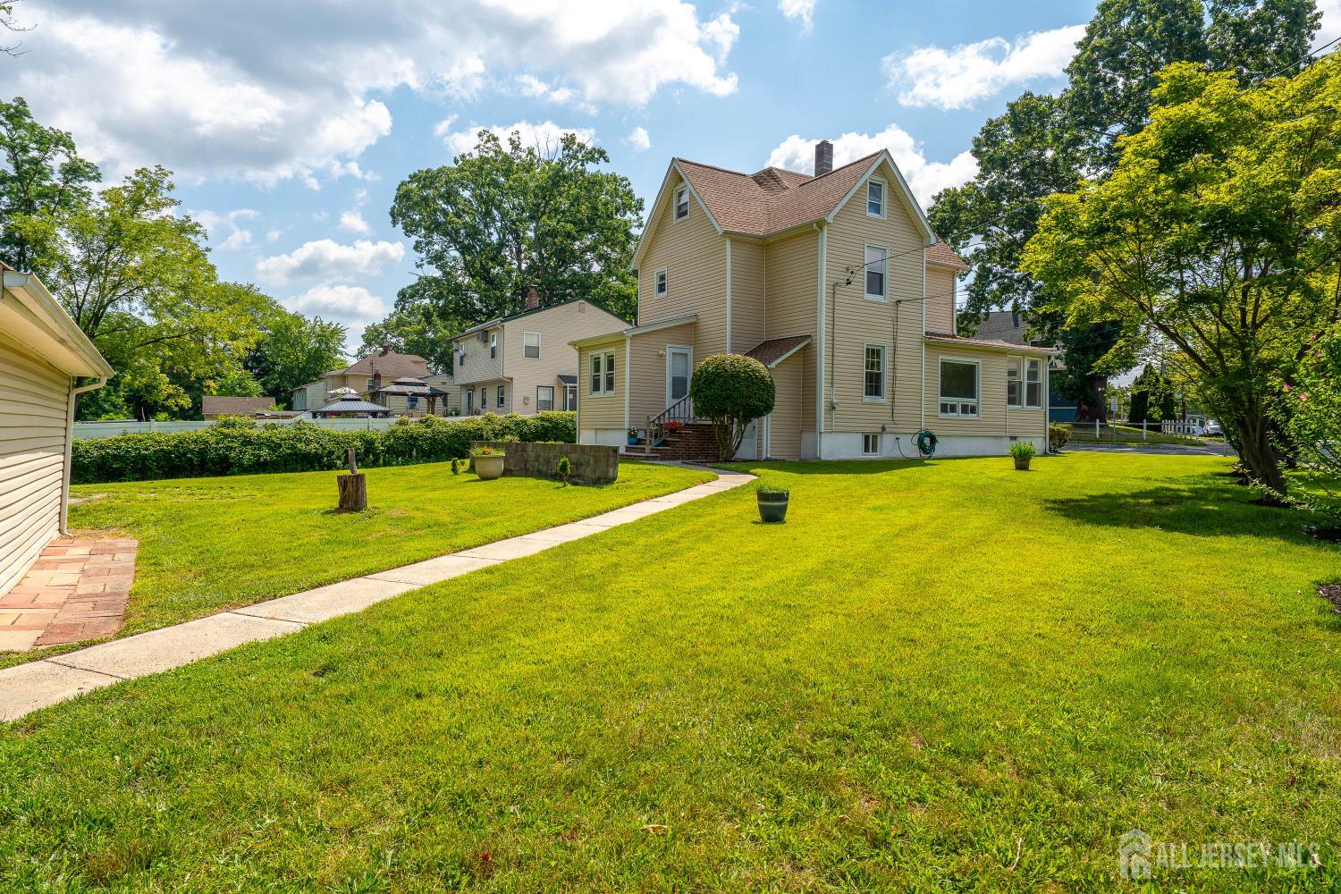 1746 Elk Street Piscataway NJ 08854