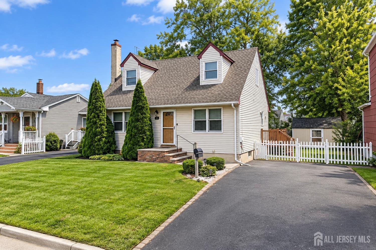 129 S 20th Avenue Manville NJ 08835