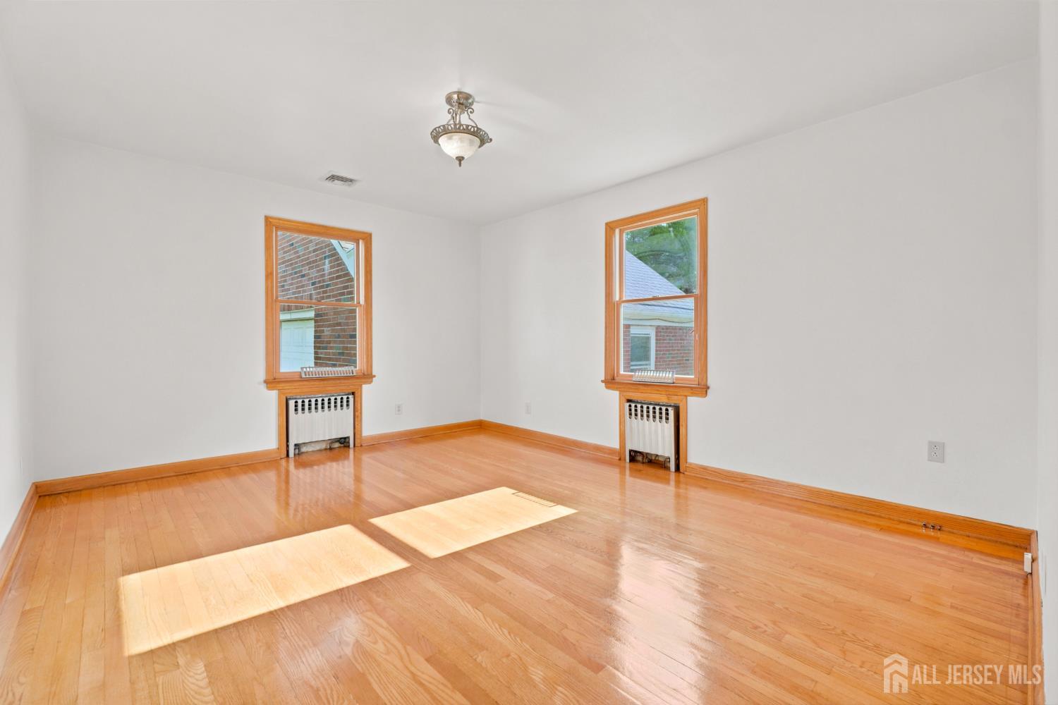 3 Dix Street New Brunswick NJ 08901