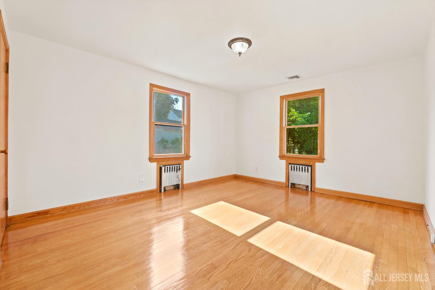 3 Dix Street New Brunswick NJ 08901