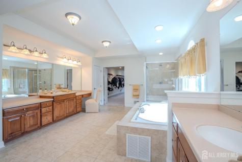 10 Angelo Court Monroe NJ 08831