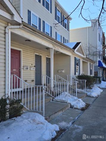 132 Remsen Avenue New Brunswick NJ 08901