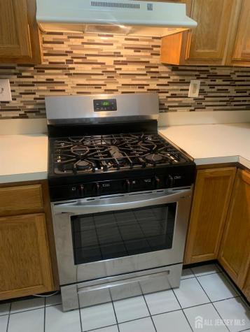 132 Remsen Avenue New Brunswick NJ 08901