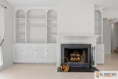 37 Giggleswick Way Edison NJ 08820