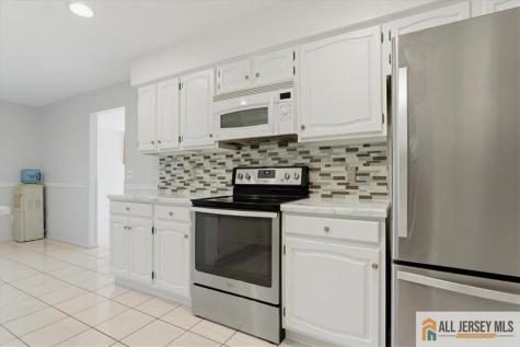 37 Giggleswick Way Edison NJ 08820