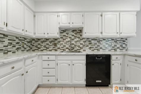 37 Giggleswick Way Edison NJ 08820