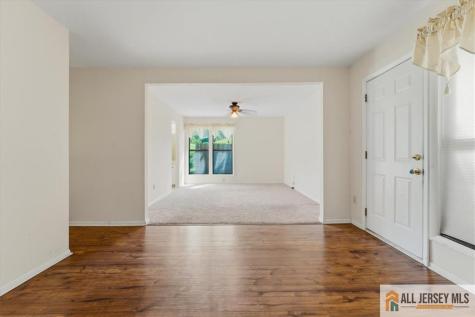 37 Giggleswick Way Edison NJ 08820