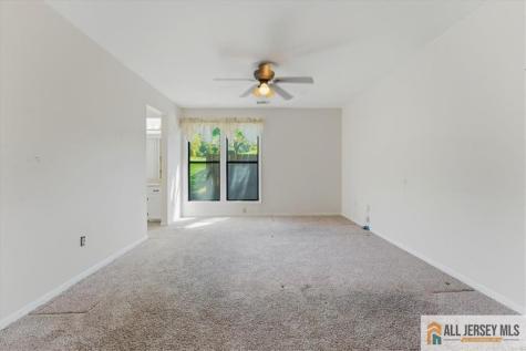 37 Giggleswick Way Edison NJ 08820
