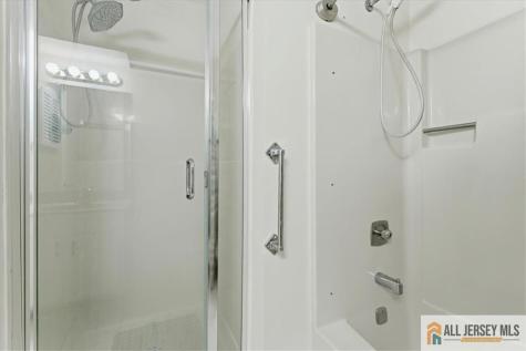 37 Giggleswick Way Edison NJ 08820