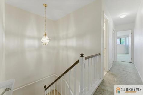 37 Giggleswick Way Edison NJ 08820