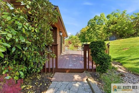 37 Giggleswick Way Edison NJ 08820