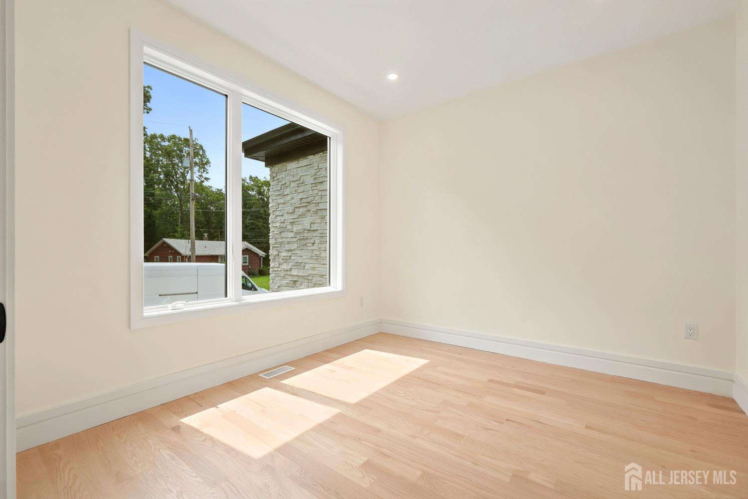 11 Gordon Avenue Spotswood NJ 08884