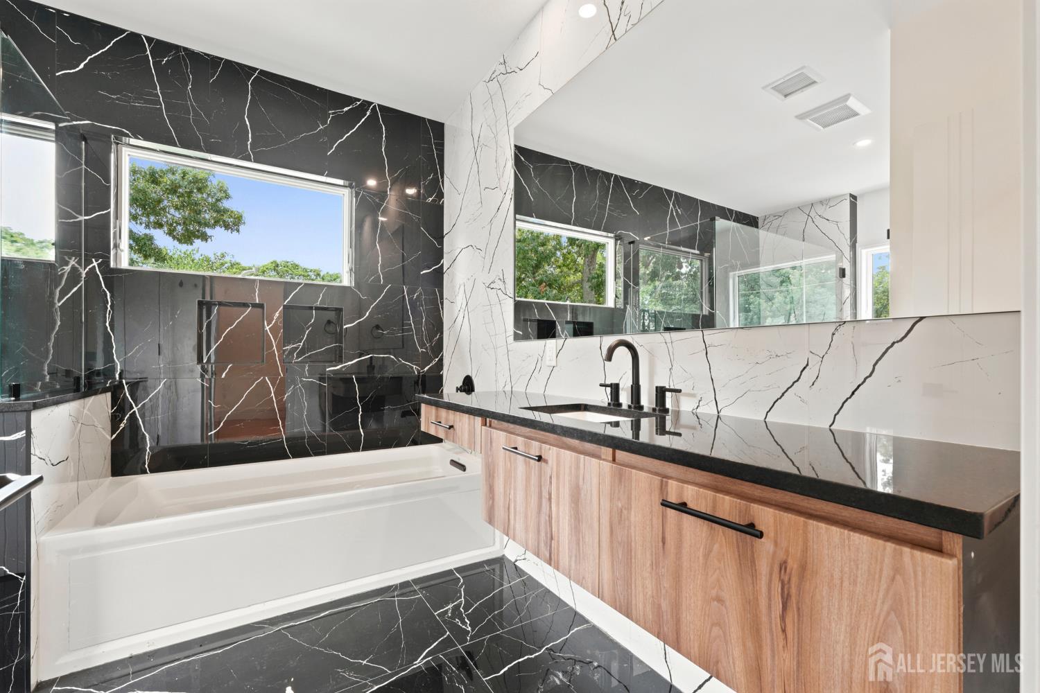 11 Gordon Avenue Spotswood NJ 08884