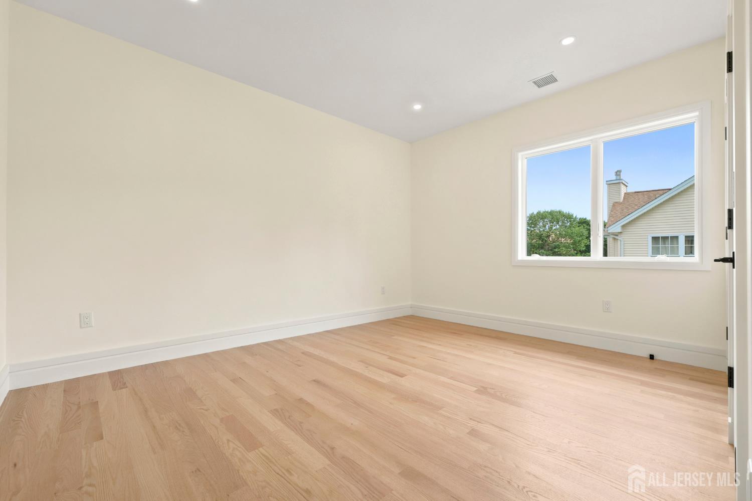 11 Gordon Avenue Spotswood NJ 08884