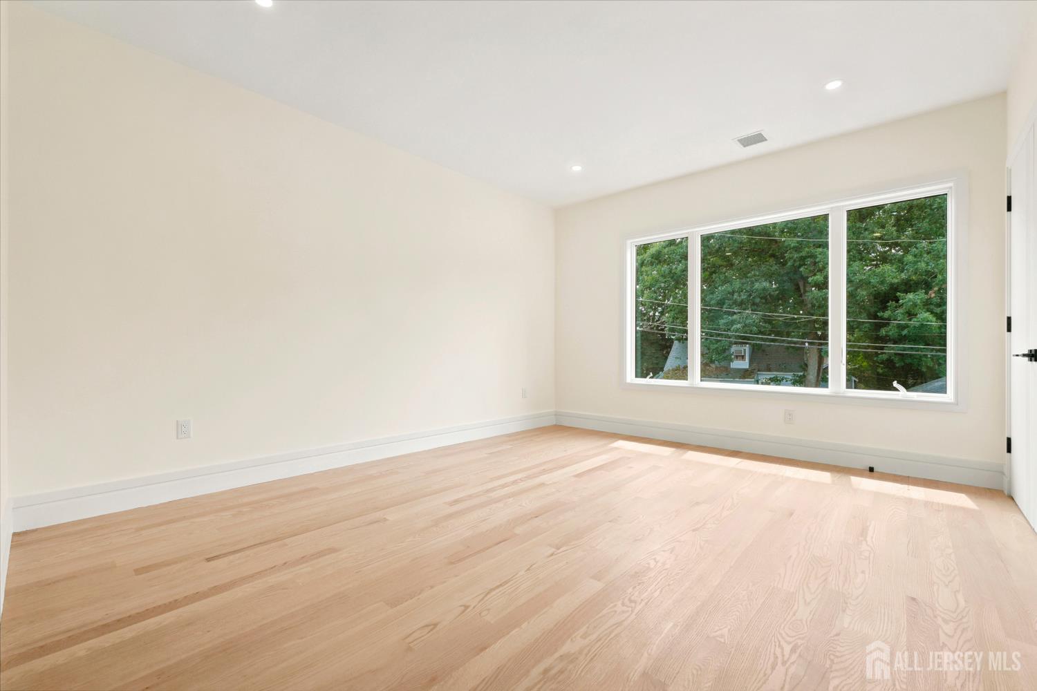 11 Gordon Avenue Spotswood NJ 08884