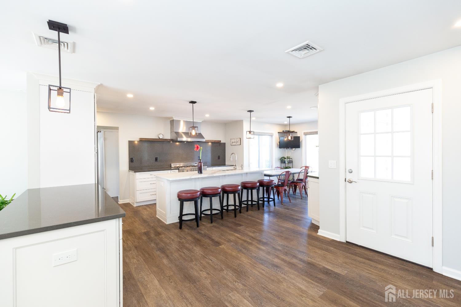 67 Thomas Place Edison NJ 08837