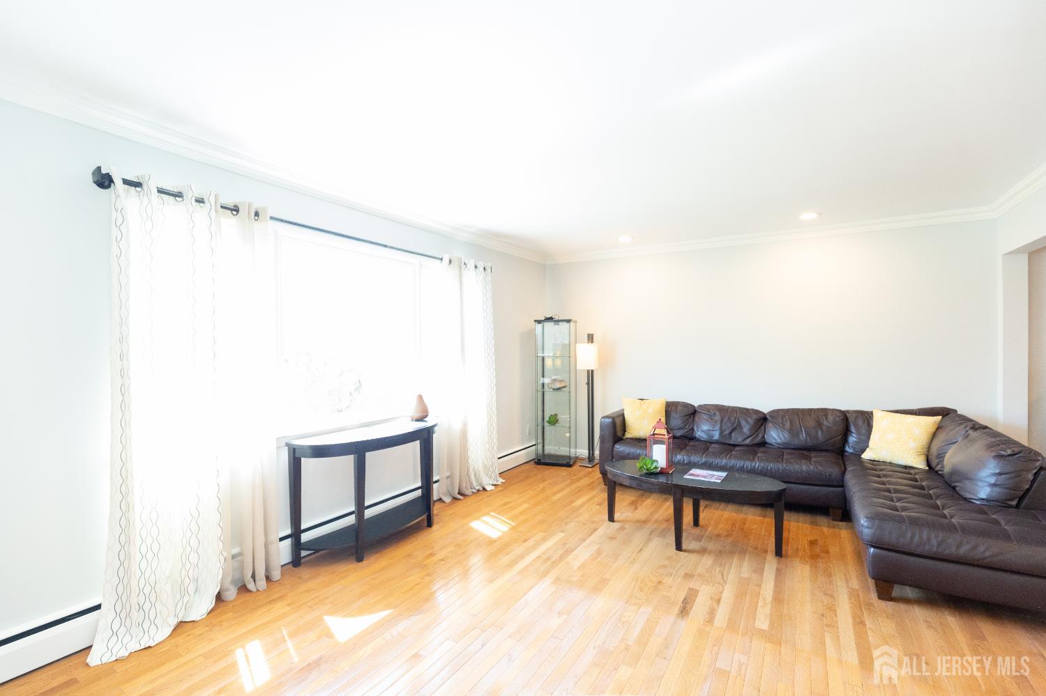 67 Thomas Place Edison NJ 08837