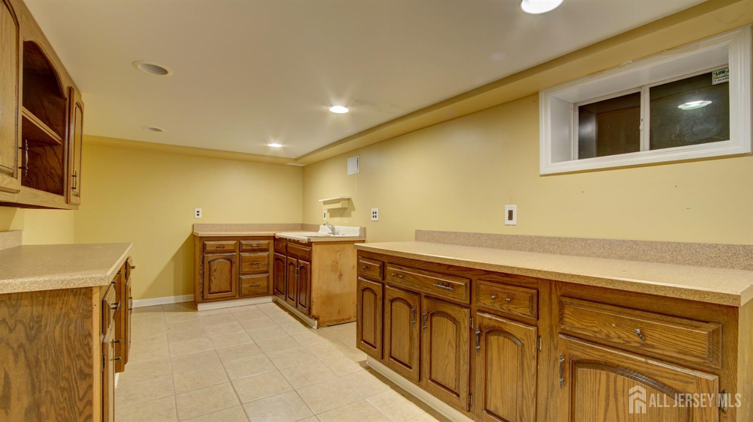 2 Birchwood Road Jamesburg NJ 08831