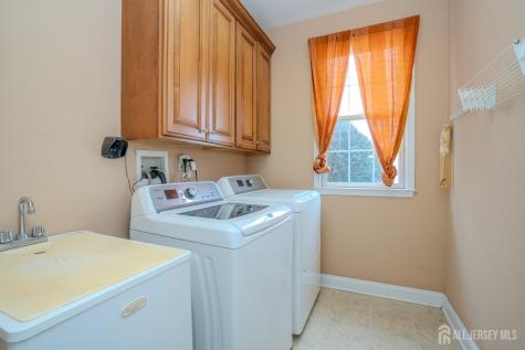 2 Rustic Court Monroe NJ 08831
