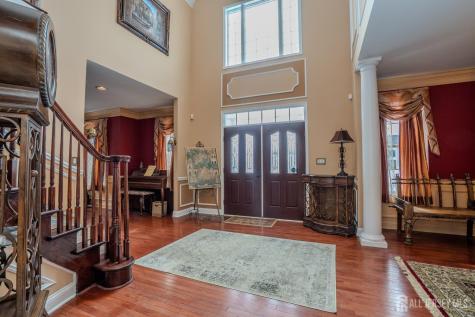 2 Rustic Court Monroe NJ 08831