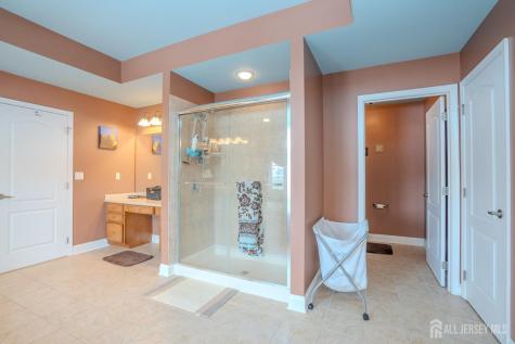 2 Rustic Court Monroe NJ 08831