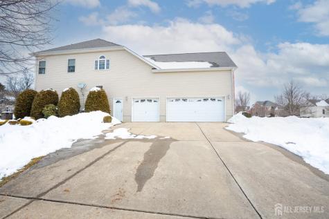 2 Rustic Court Monroe NJ 08831