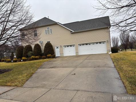 2 Rustic Court Monroe NJ 08831