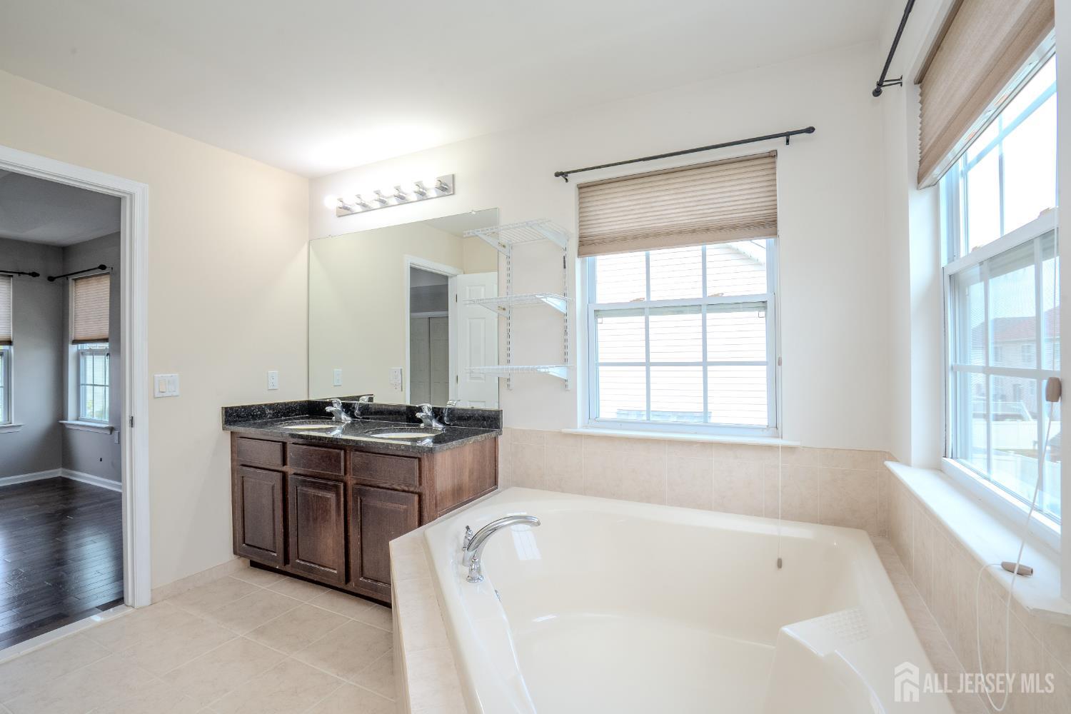 3 Maxwell Road Monroe NJ 08831