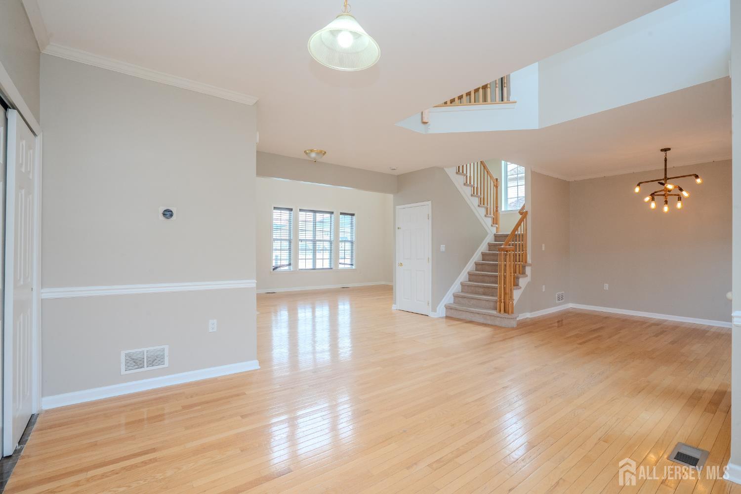 3 Maxwell Road Monroe NJ 08831