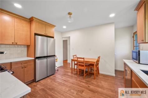 15 Kings Road East Brunswick NJ 08816