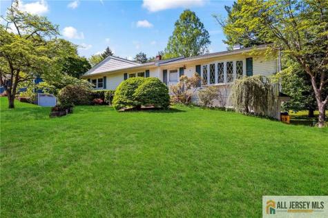 15 Kings Road East Brunswick NJ 08816